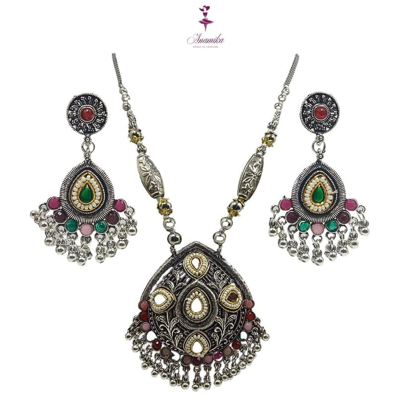 ANAMIKA Luxury Handcrafted Necklace Jewellery Set with Ear Rings, Oxidized, Oval Pendant, Multicolored Stones, Pearls