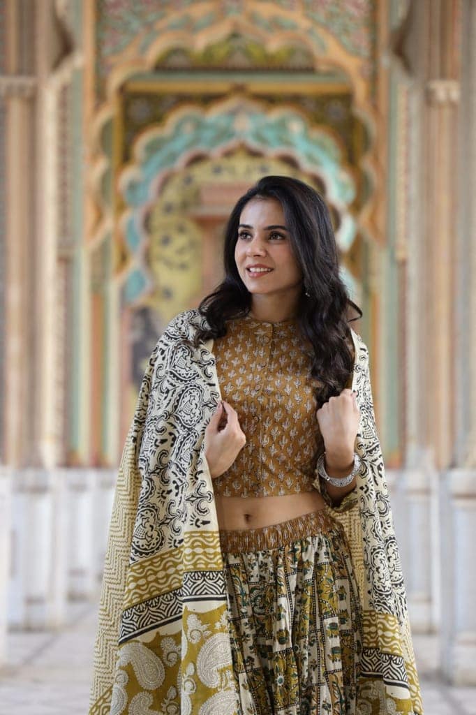 Cotton Lehanga Handblock Printed Dirt Brown Color and Top With Mulmul Dupatta (Size 34-46)-6560 view 2