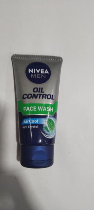 Nivea Men Oil Control Face wash Aircool Mint crystal
