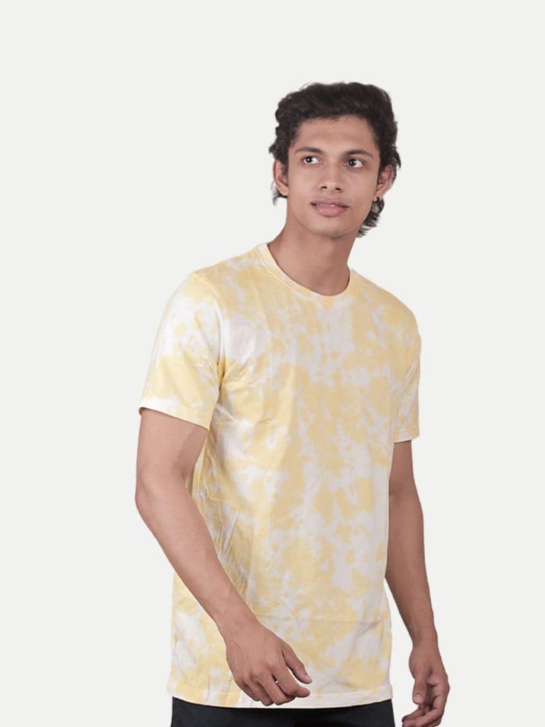 Men Yellow Tie and Dye Cotton Crew Neck T-Shirt view 2