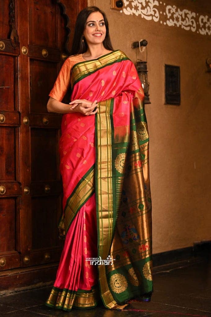 Rajsi~ Pure Silk Handloom - Maharani Paithani Bright Pink color with a broad Green Border and Golden Motifs view 3