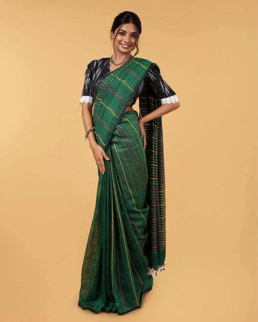 Pure Linen Weaving Design Kantha Work Saree Spectra Green Color with Kantha Blouse-9206 view 2