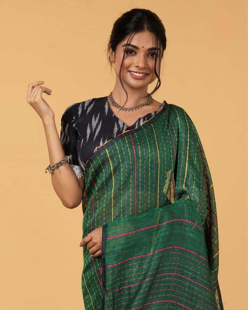 Pure Linen Weaving Design Kantha Work Saree Spectra Green Color with Kantha Blouse-9206 view 3