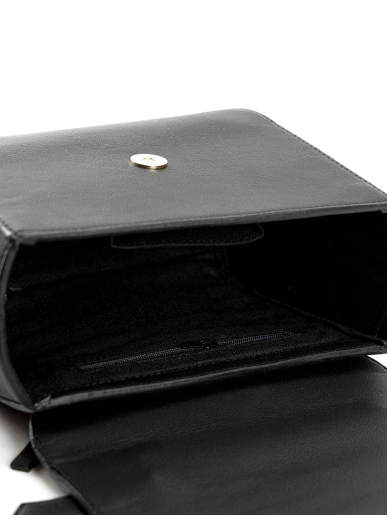 Asteria - Black view 4