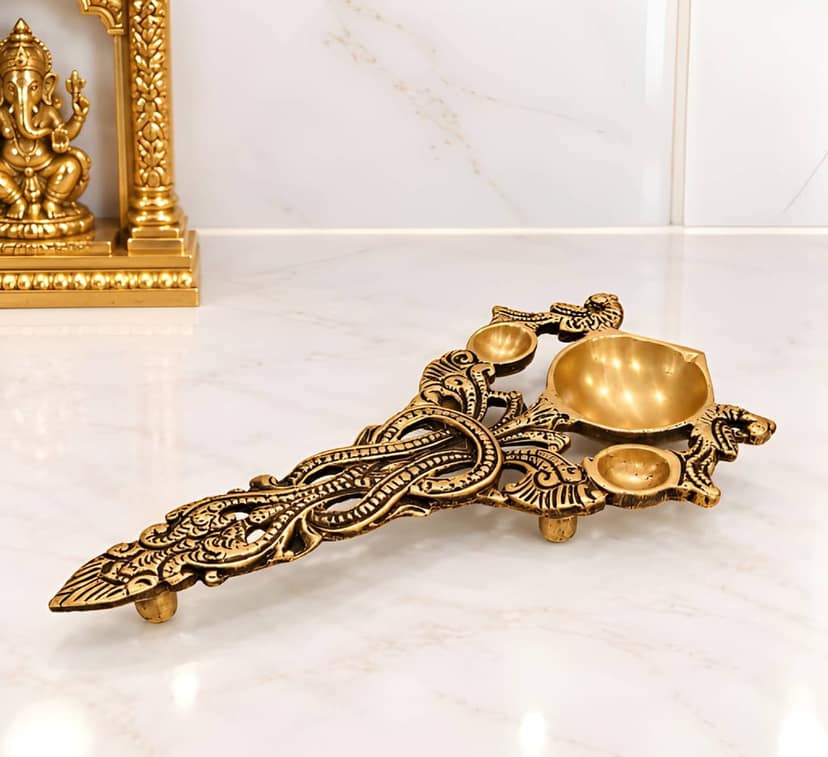 Brass Kapoor Dani for Pooja | Traditional Brass Camphor Burner | Decorative Kapoor Holder for Home Temple, Aarti, Daily Puja & Religious Rituals