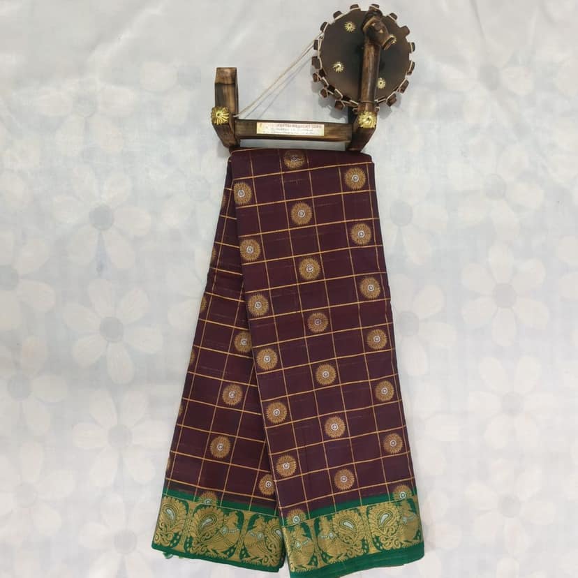 1000 Putta Original Cotton Saree with Blouse - Brown view 3