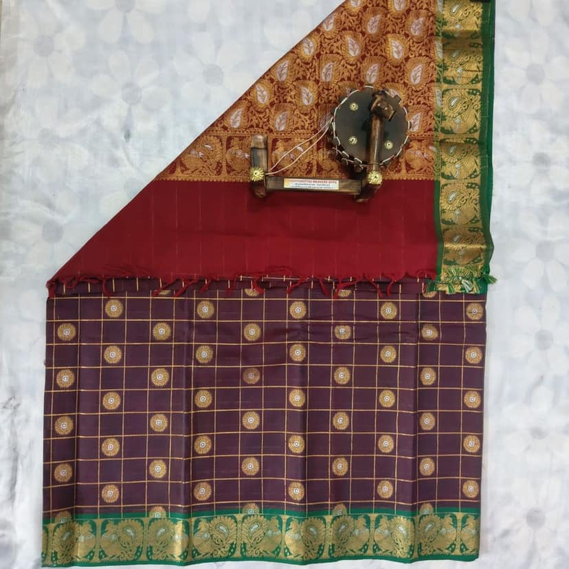 1000 Putta Original Cotton Saree with Blouse - Brown view 4