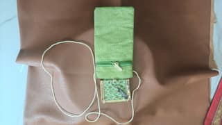 Stylish Phone Wallet with Clutch Holder for Versatile Protection