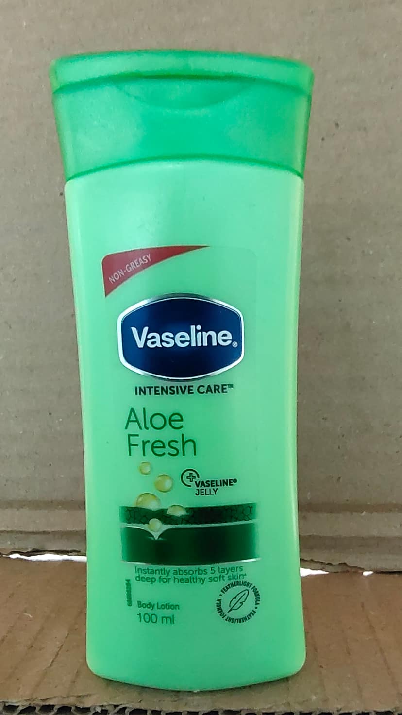 Vaseline Moisturiser Intensive Care Aloe Fresh 400ml