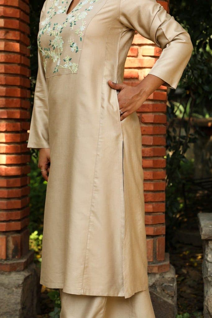 Zahrun Beige Kurta With Hand Embroidered Yoke view 5