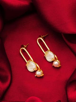 Morison Golden Star Earrings Shine Bright