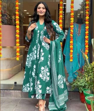 S & D Attire Women Rayon Printed A-line Kurti With Palazzo ( Green )
