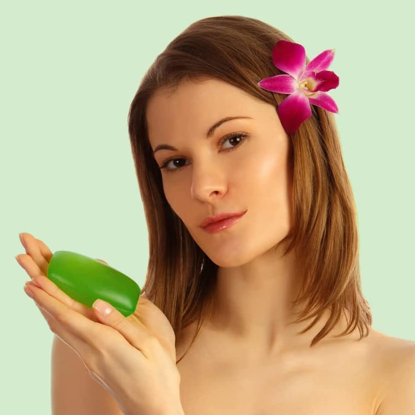 Kudos Best of Natural Ingredients, Antiseptic and Moisturising Bathing Soap with Aloe Vera, Neem, For Smooth, Soft & Nourished Skin (75gm) view 5