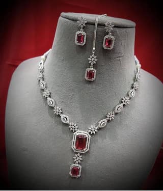 Ladymania Red Alloy Necklace Set ( Pack of 1 )