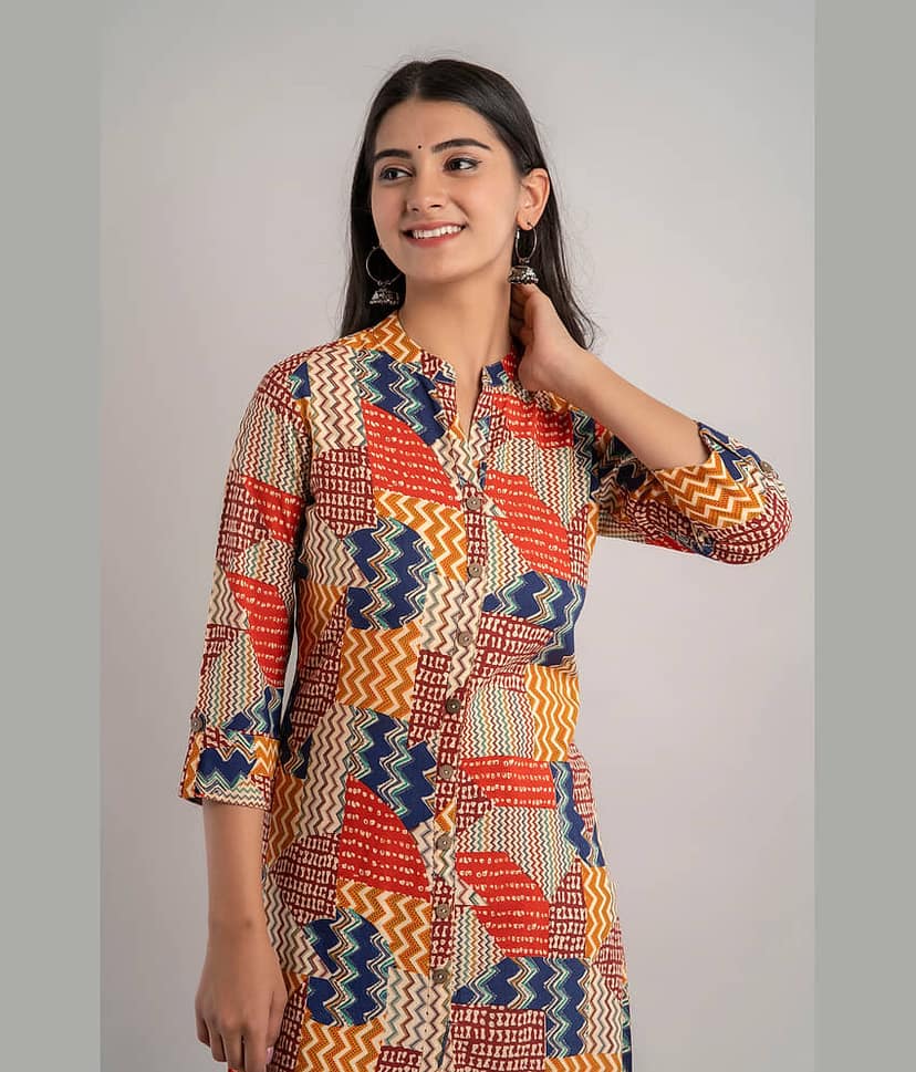 MAUKA - Multicolor Rayon Women's Front Slit Kurti ( Pack of 1 ) view 2