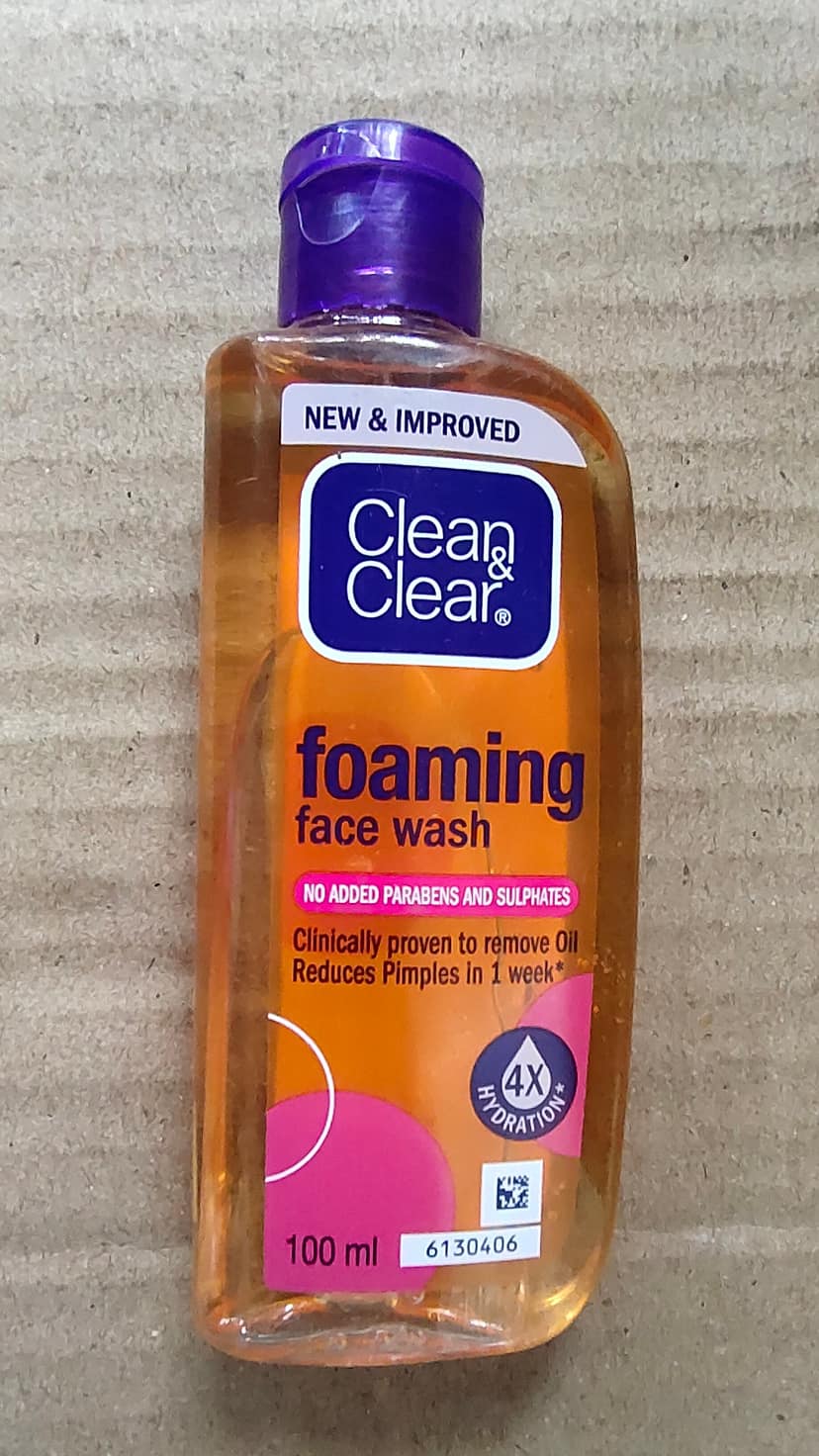 Clean and clear foaming face wash