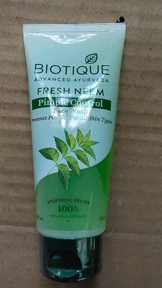 Biotique advanced ayurveda fresh neem pimple control face wash