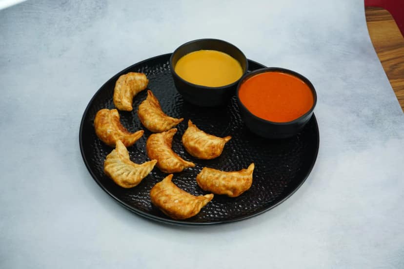 Chicken Classic Momo Fried 8 Piece