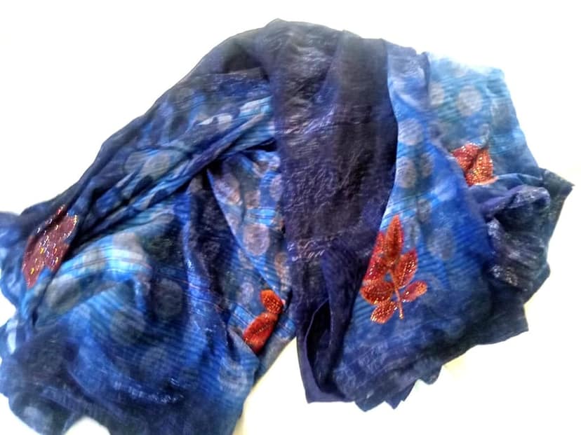 Blue Floral Georgette Saree With Blouse Piece view 3