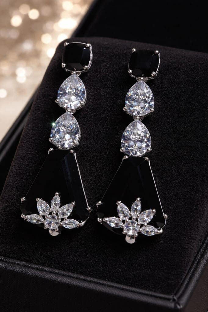 ✨Sliver Plated Black and White Stone Geomatric Earrings ✨ view 3