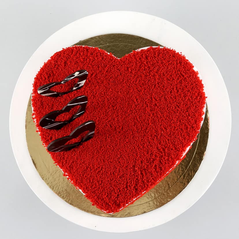 Red Velvet Heart Cake Half Kg view 5