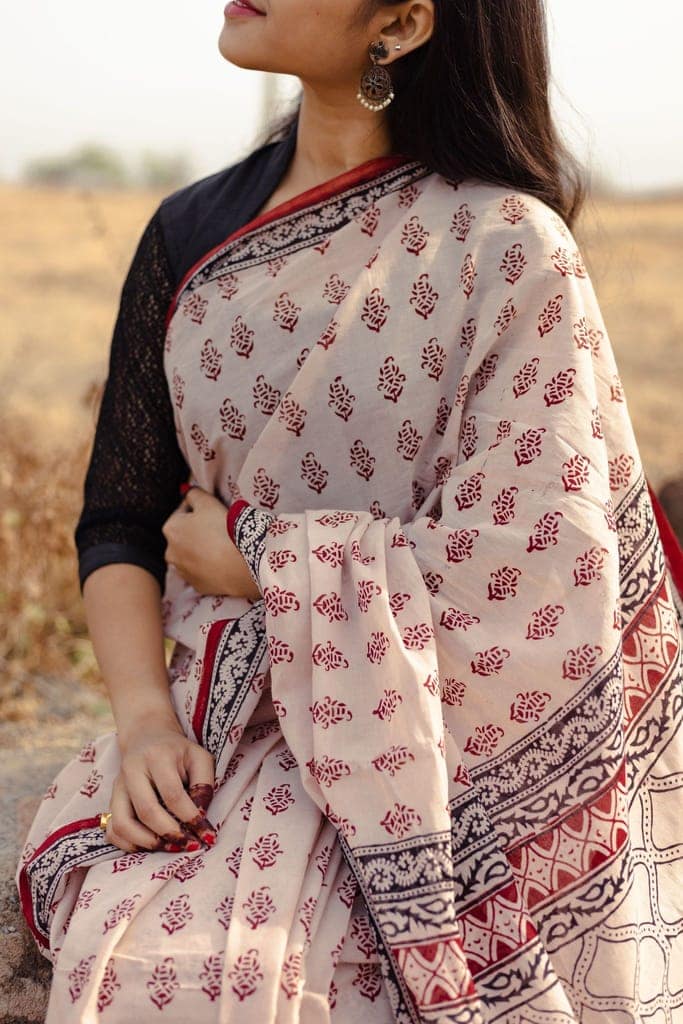 Kaisori Kali Jhumka handblockprinted cotton saree view 4