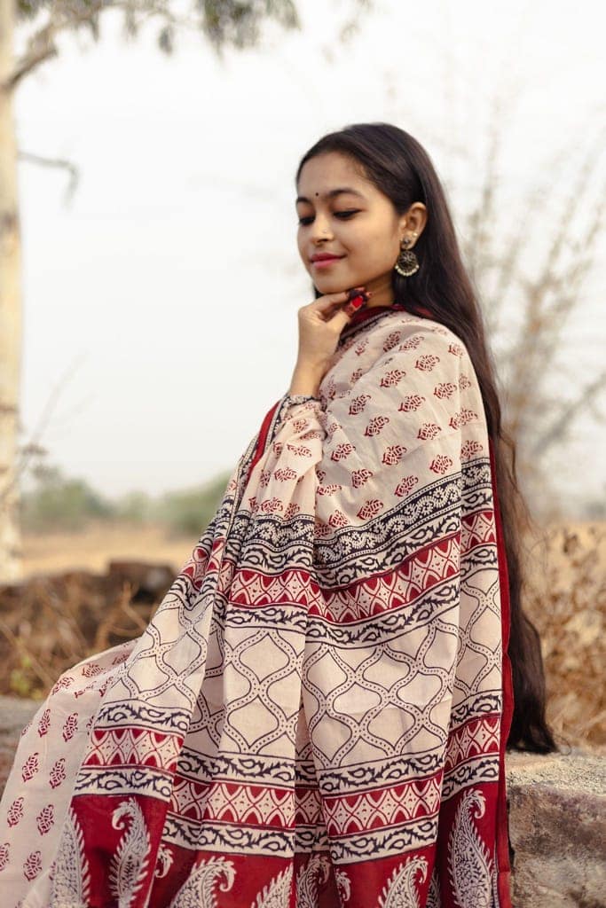 Kaisori Kali Jhumka handblockprinted cotton saree view 9