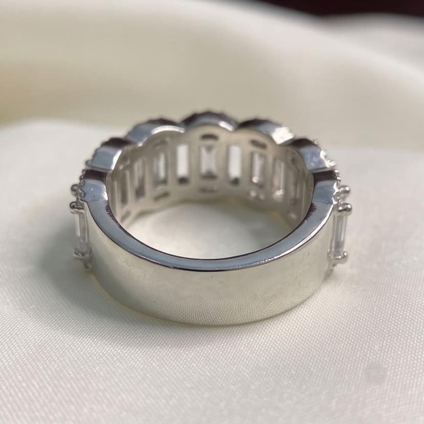 Baguette Glow Ring view 2