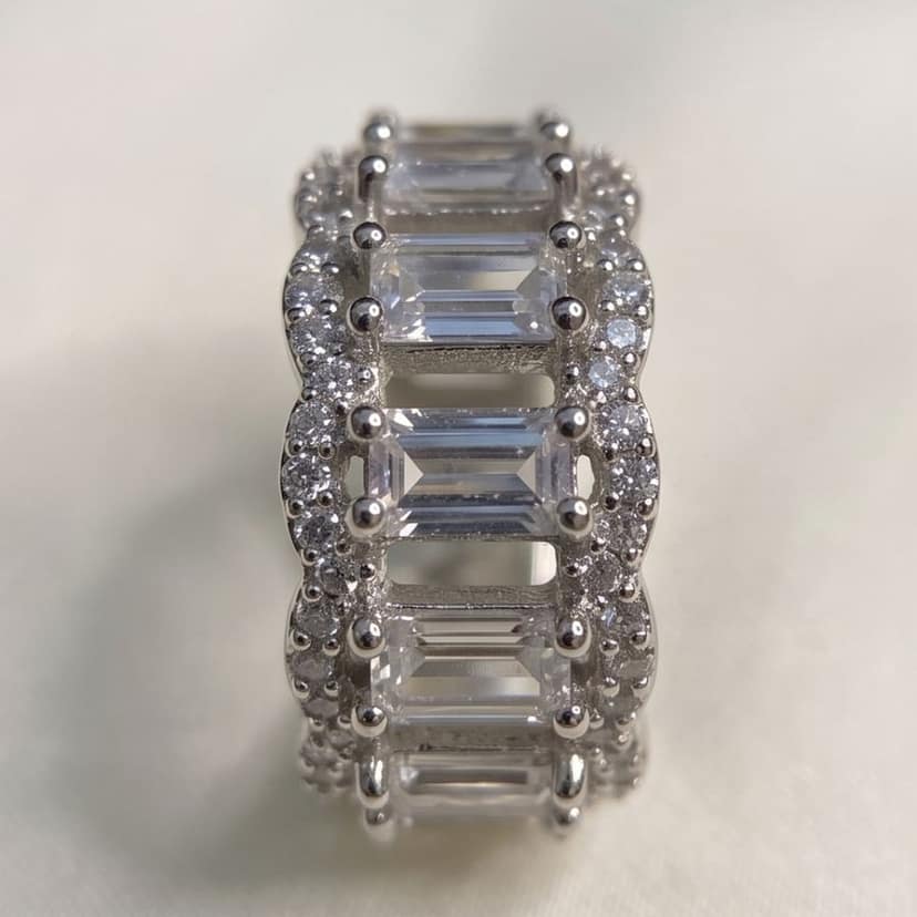 Baguette Glow Ring view 4