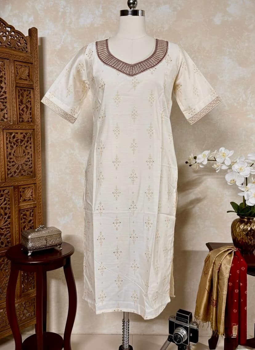 Glamvila Dessigner Art Silk Kurti view 3