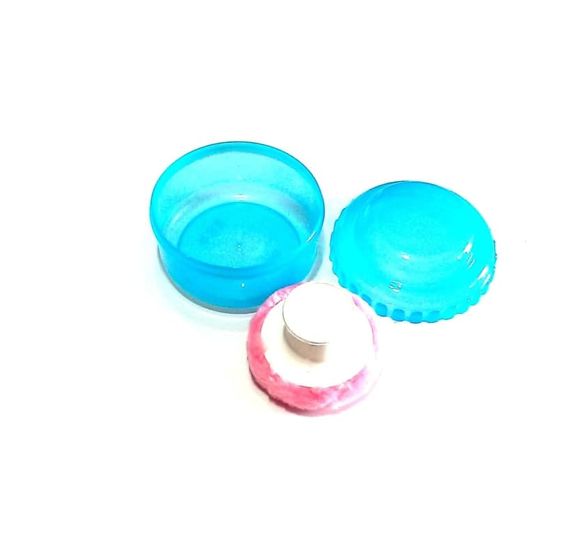Nawani Powder Puff with Powder Storage(Color May Very)