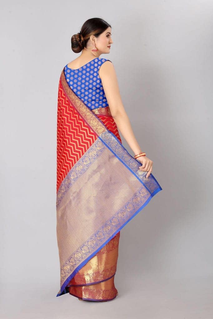 Designer Heavy Border Weaving Work With Rich Pallu &amp; Broad Daman view 3