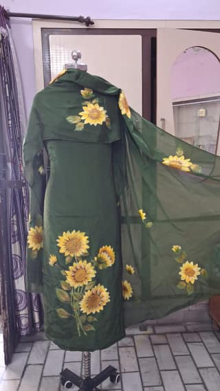 Hand-Painted Pure Crepe Silk Salwar Suit Set