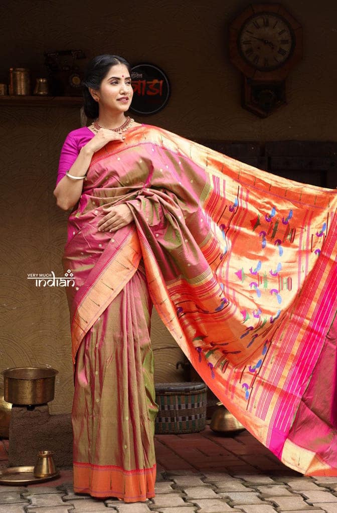 Exclusive - Authentic Handloom Pure Silk Muniya Border Paithani Dual Tone Beautiful Pink Green (High Quality Silk and Weaving) view 2