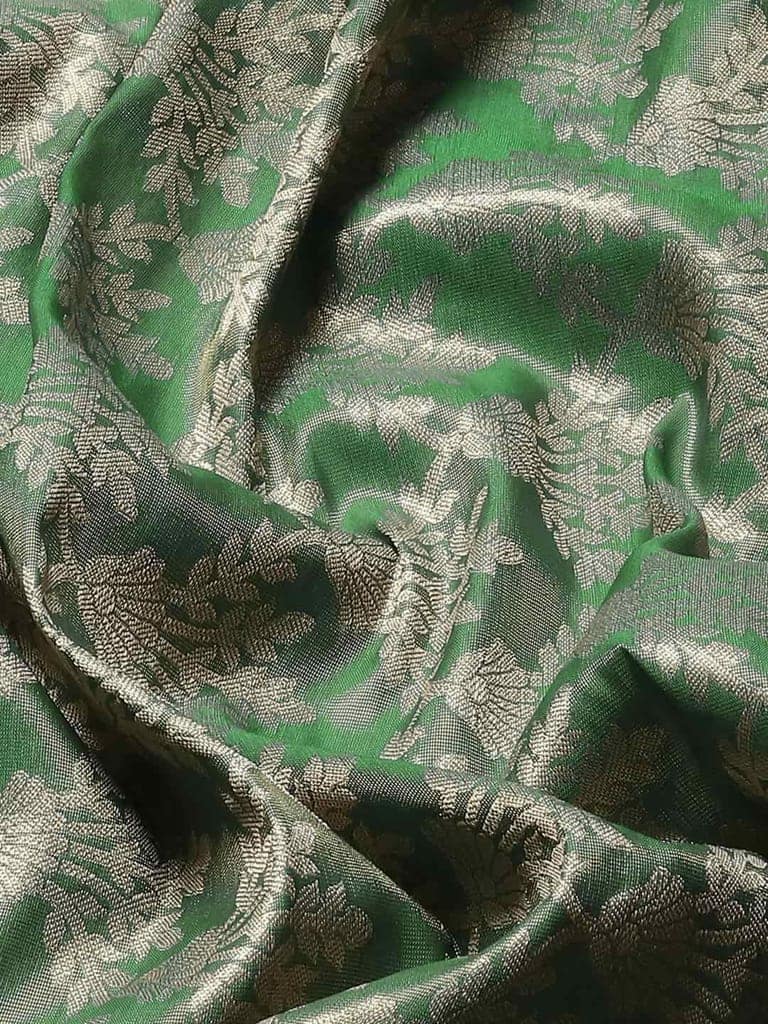 Women's Brocade Soft Silk Zari Woven Saree With Unstiched Blouse Piece view 5