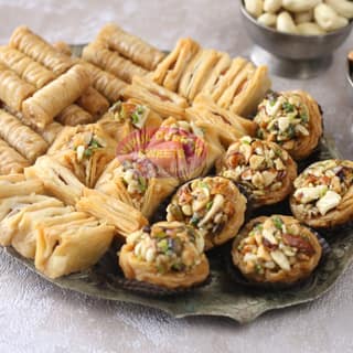 VIPUL DUDHIYA SWEETS Assorted Baklawa, 1 Kg