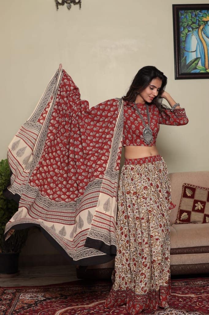 Cotton Lehanga Handblock Printed Falu Red Color and Top With Mulmul Dupatta (Size 34-46)-1085 view 2