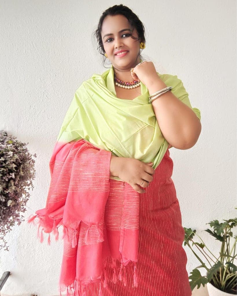 Katan Silk Suit Piece Red and Green Color with Bottom and Dupatta-7156 view 5