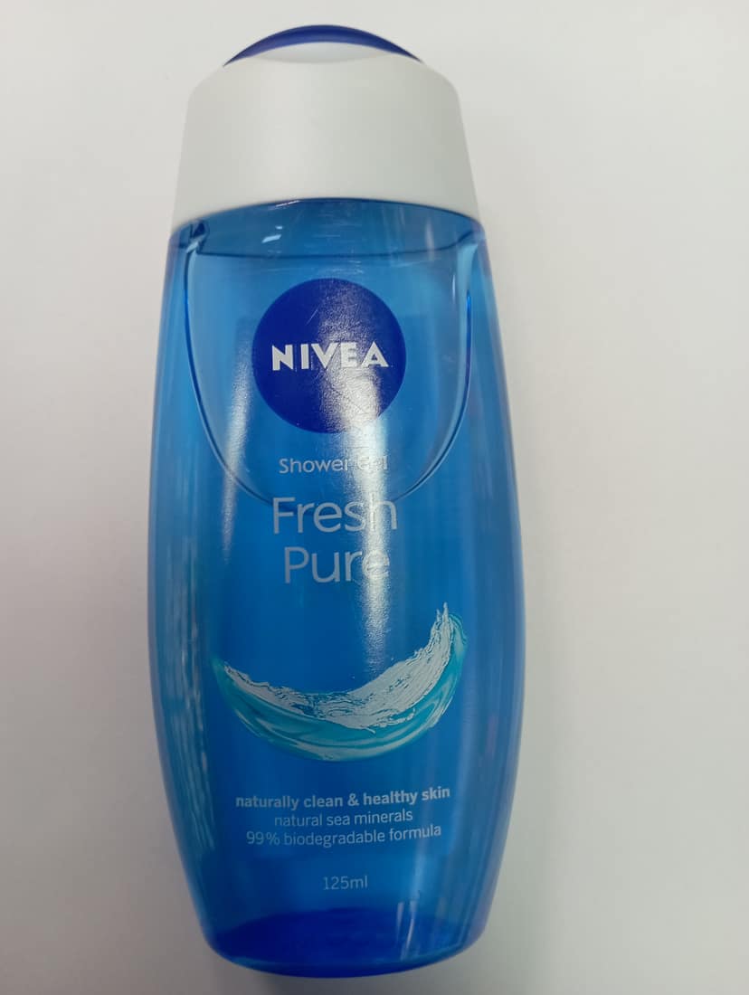 Nivea Shower gel Fresh Pure Naturally clean & healthy skin Natural sea minerals 99% biodegradable formula 125ml