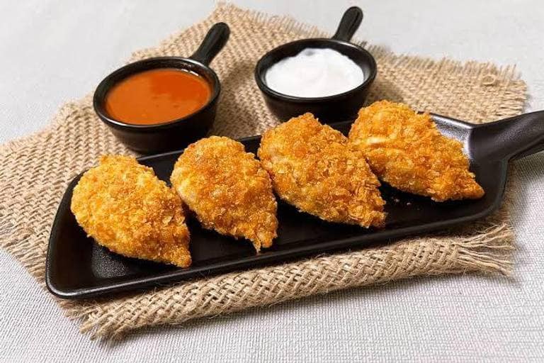 Kurkure Paneer Momos