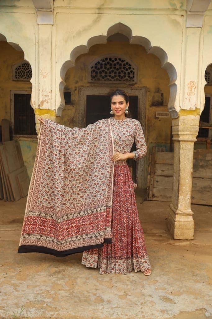 Handblock Printed Cotton Lehanga And Top With Mulmul Dupatta (Size: 34-46) Beige & Red Color-1844 view 2