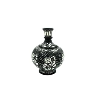 Bidri Ware Shahnay Vase Sheet Star (1TMTDCOKA09777)