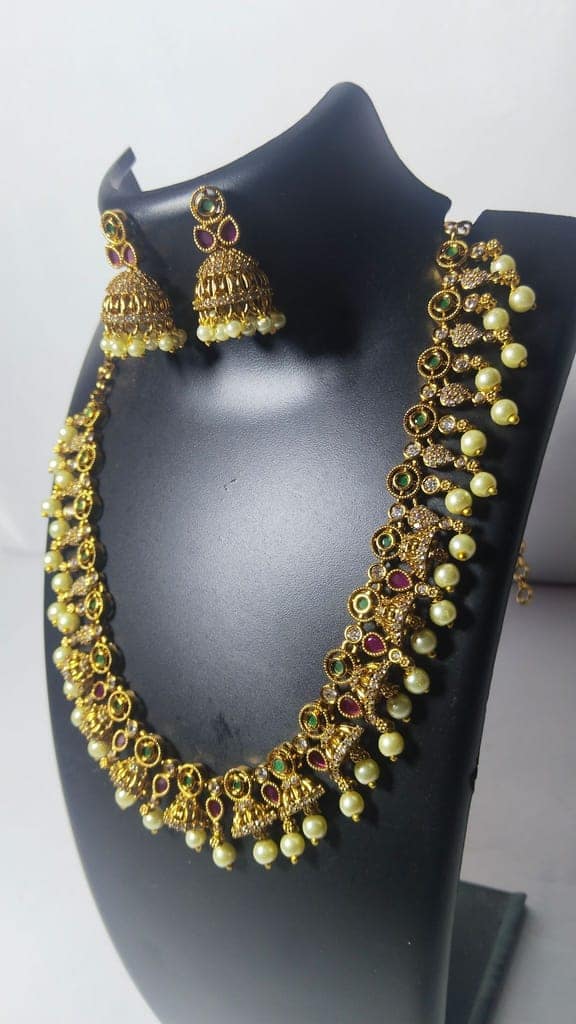 Traditional Indian Gold Plated Kempu Stone Necklace Set With Pearls view 3