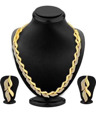 YouBella Golden Necklaces Set