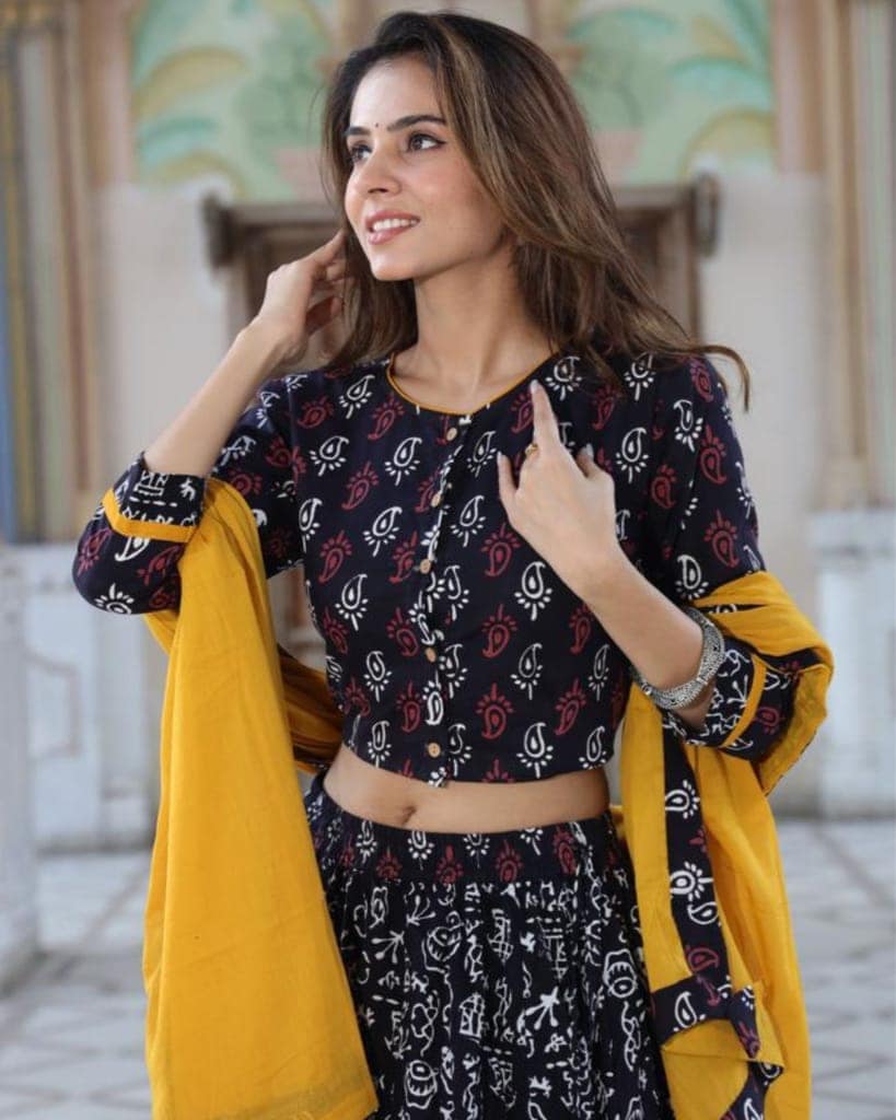 Handblock Printed Cotton Lehanga And Top With Mulmul Dupatta (Size 34-46) Black Color-3320 view 2