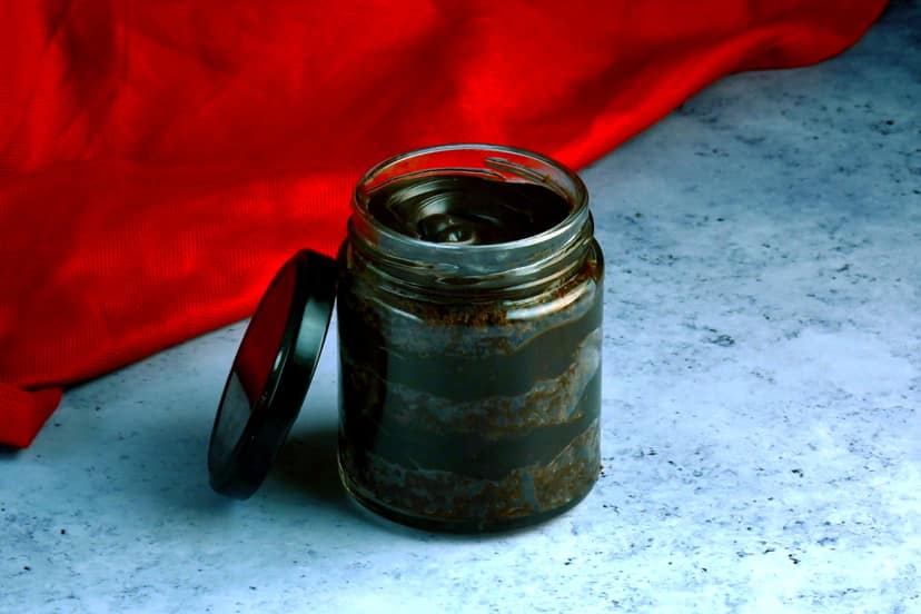 Chocolate truffle jar cake