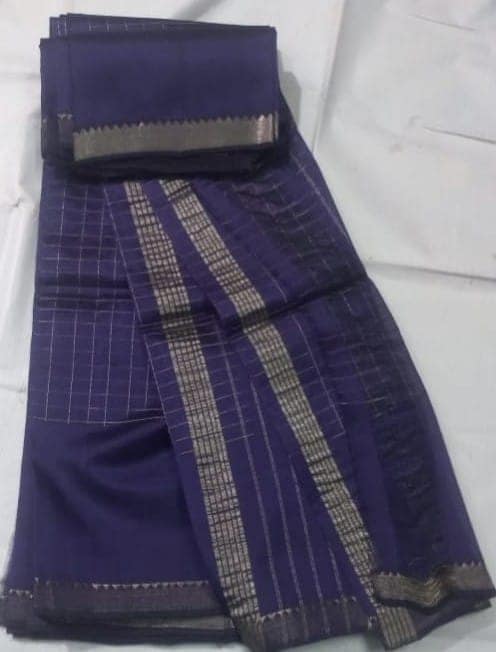 Soft And Breathable Pure Handloom Cotton Saree With Blouse Piece view 3