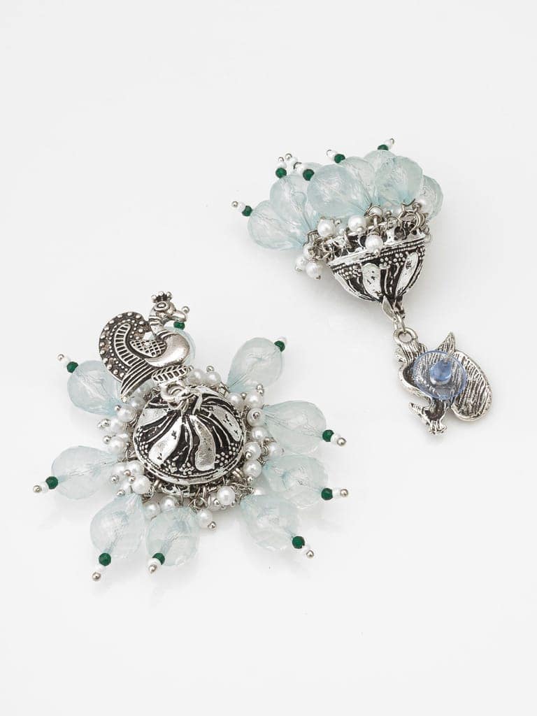 Morison Golden Elegance Dangling Earrings A Blend of Grace and Glamour view 3