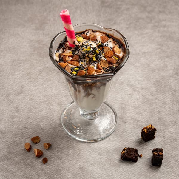 Almond fudge