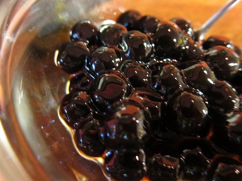 Tapioca Pearls Kit For Bubble Tea | Topping Boba For Milkshakes, Ice Cream And Yogurt | 1 Kg Topioca Pearls Including 250 Gms Brown Sugar For Caramelization And 10 Straws (12mm) view 2